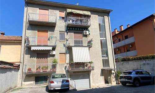 QUADRILOCALE IN PALAZZINA DI 3 FAMIGLIE