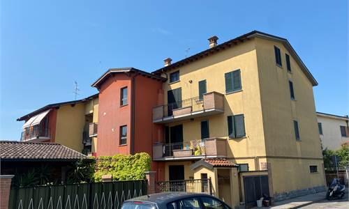 TRILOCALE CON DOPPI SERVIZI E MANSARDA